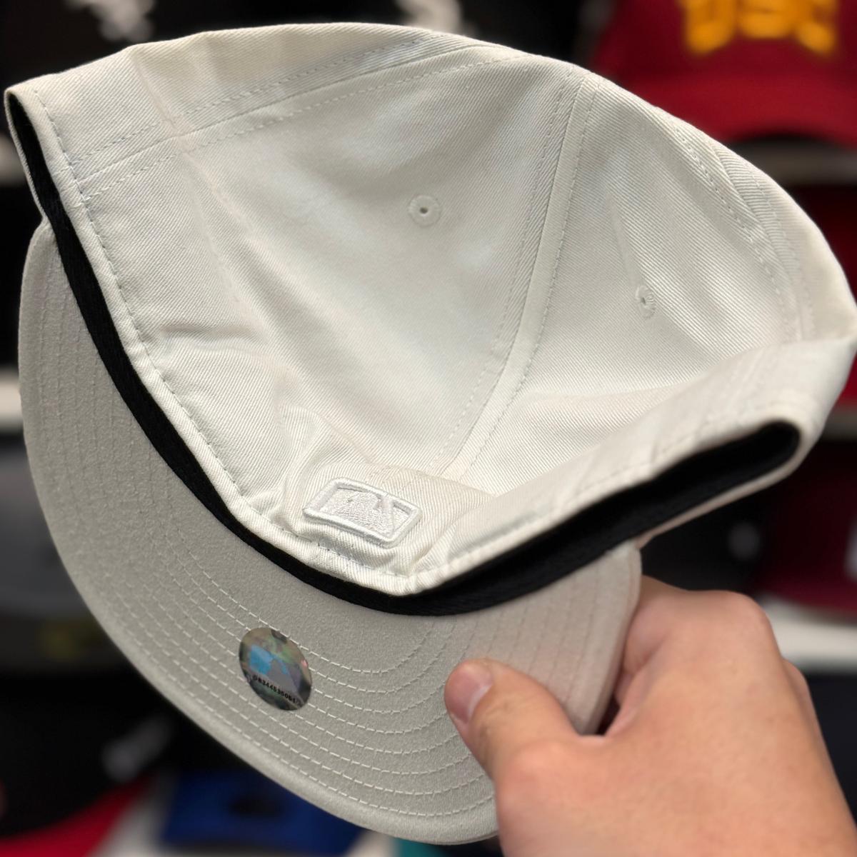 New Era Chicago White Sox All White 59FIFTY Fitted Hat - Product Image