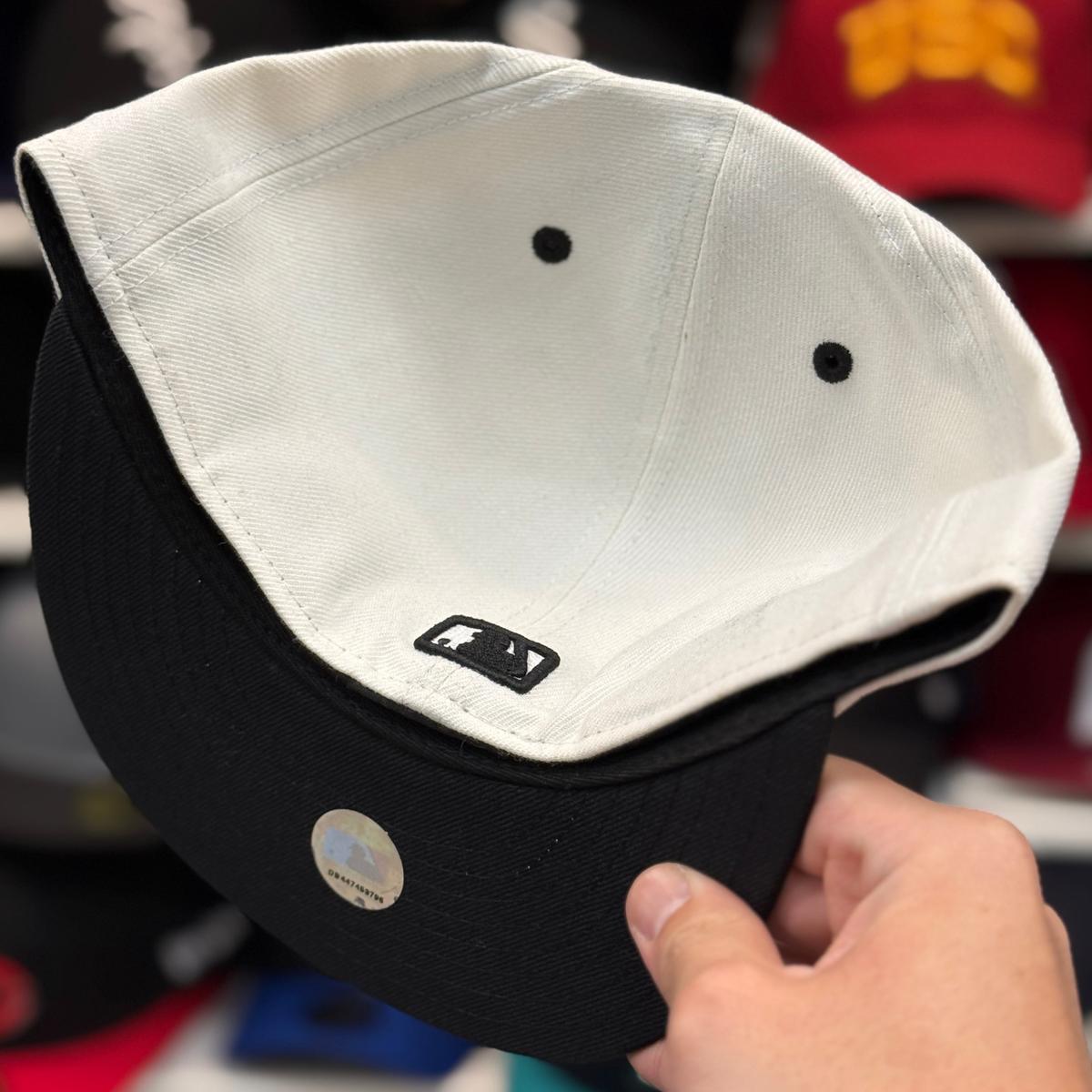 New Era Chicago White Sox 'MLB Echo' White 59FIFTY Fitted Hat - Product Image