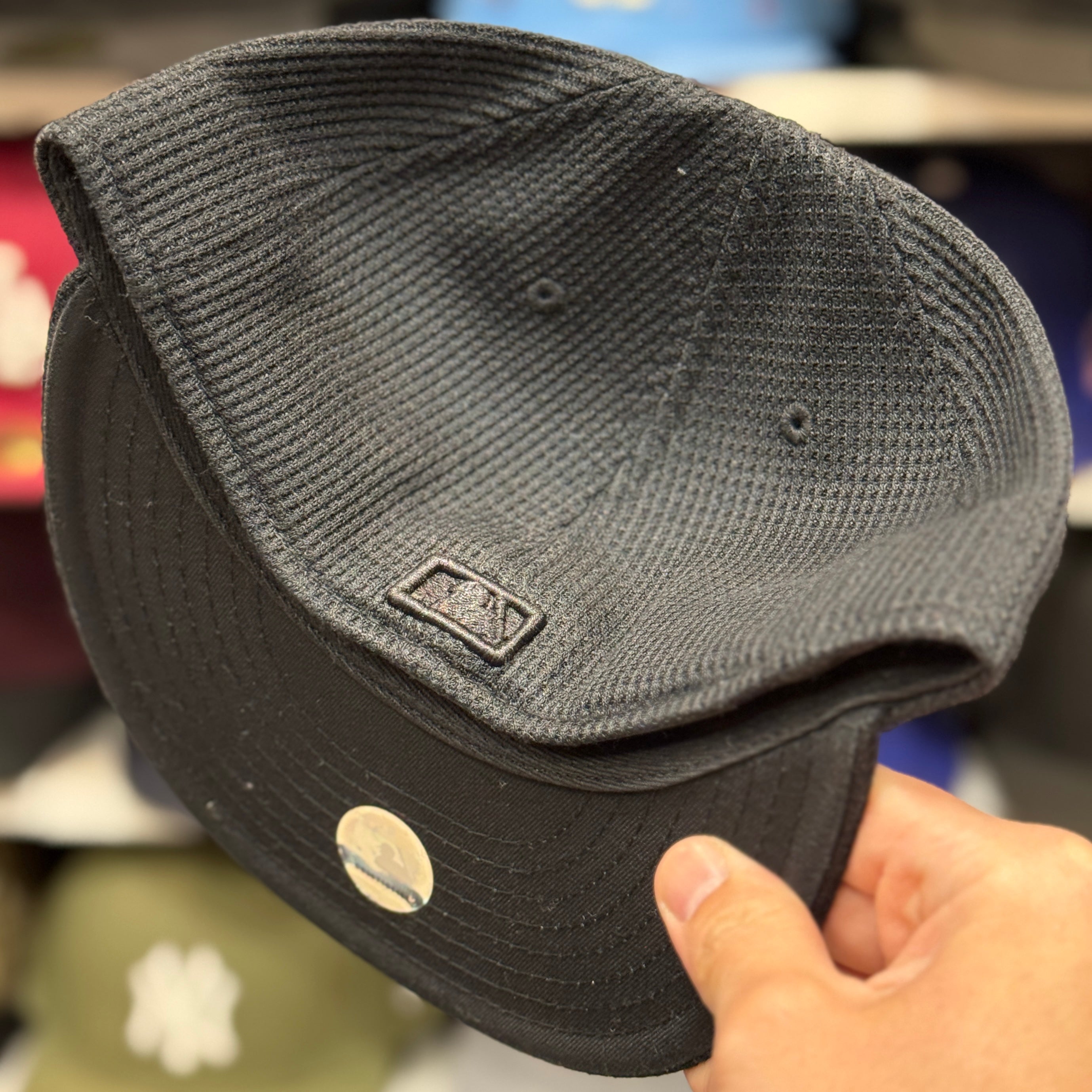 New Era New York Yankees 'Textured' Black 59FIFTY Fitted Hat - Product Image