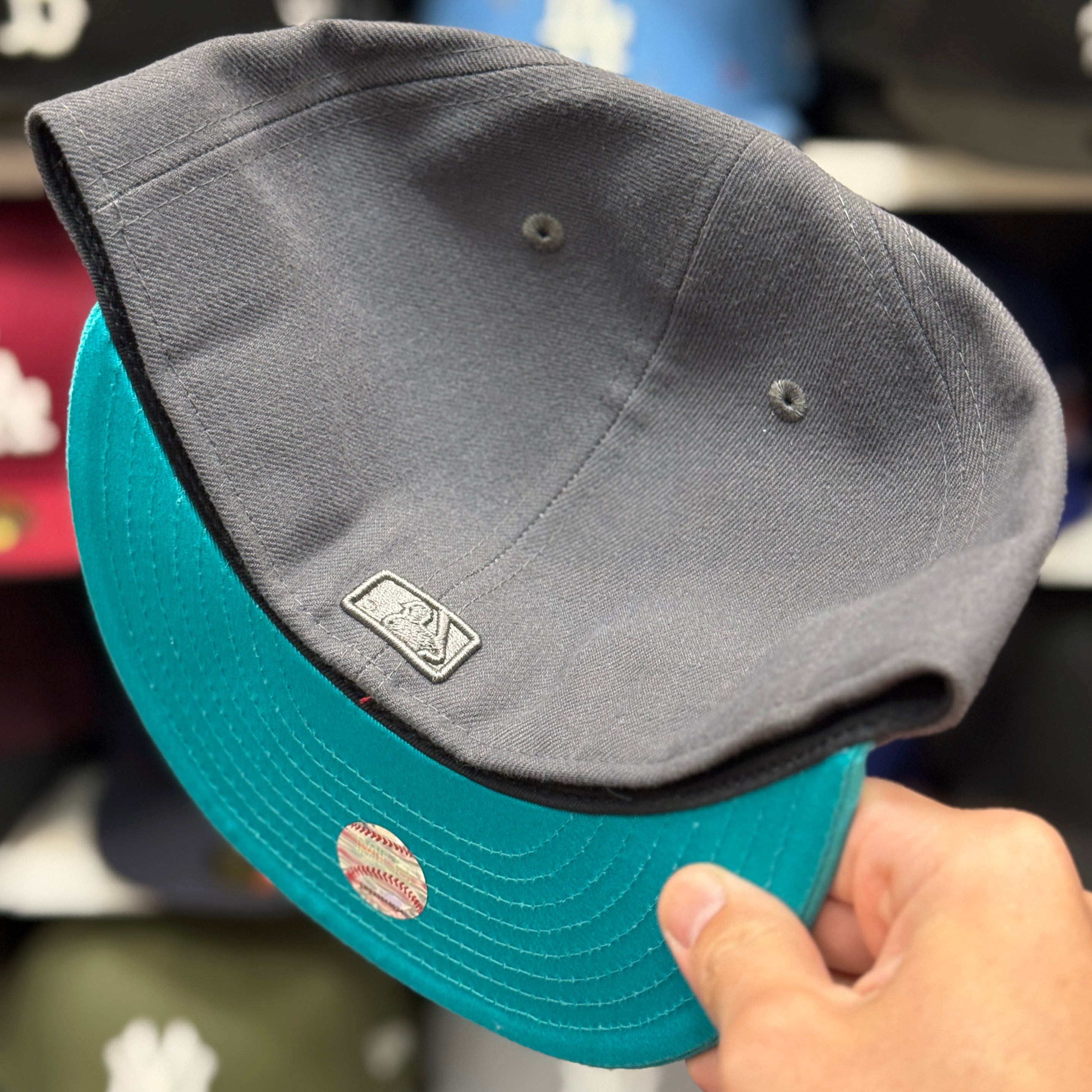 New Era New York Yankees Grey/Turquoise 59FIFTY Fitted Hat - Product Image