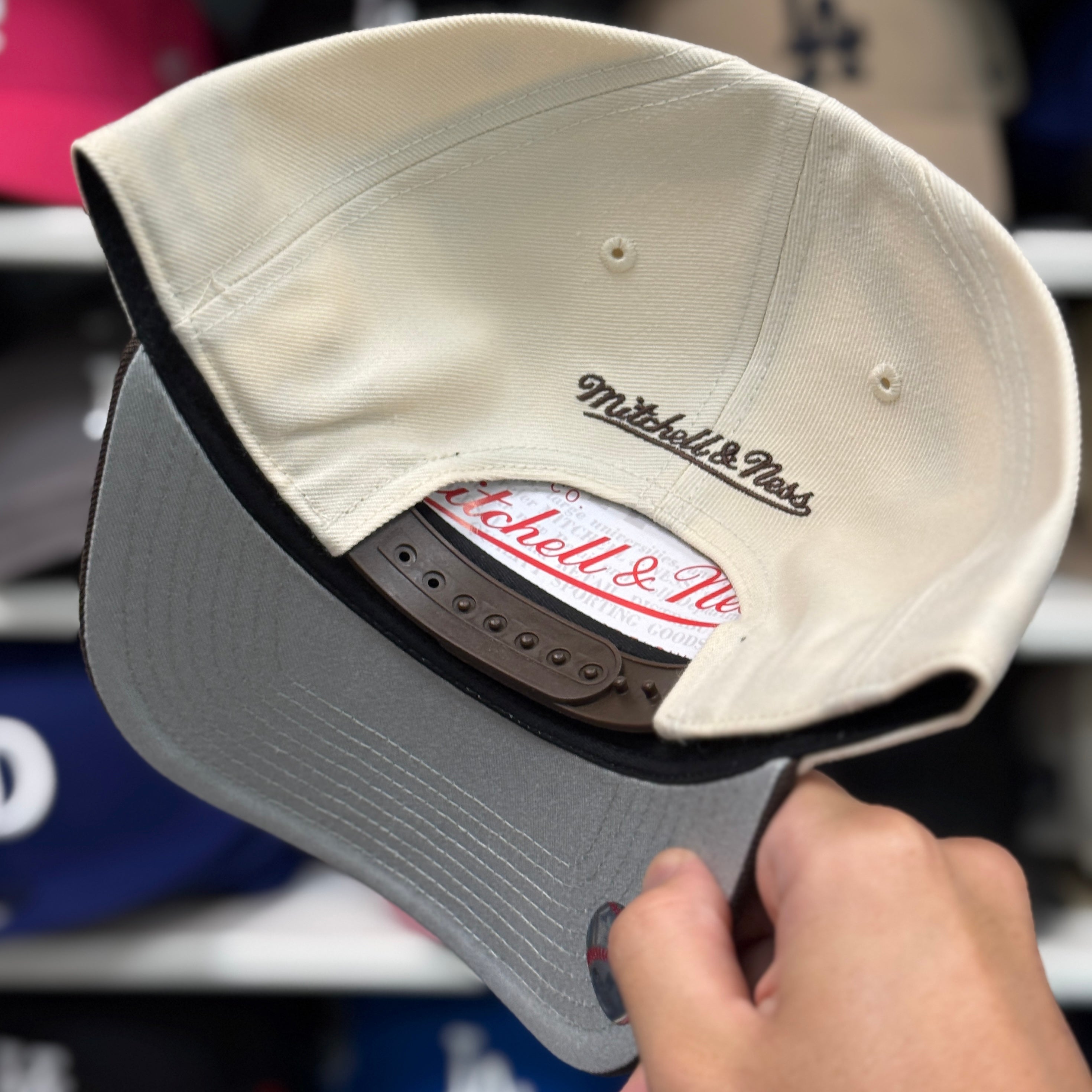 Los Angeles Dodgers A-Frame Creme/Brown Mitchell & Ness Snapback - Product Image