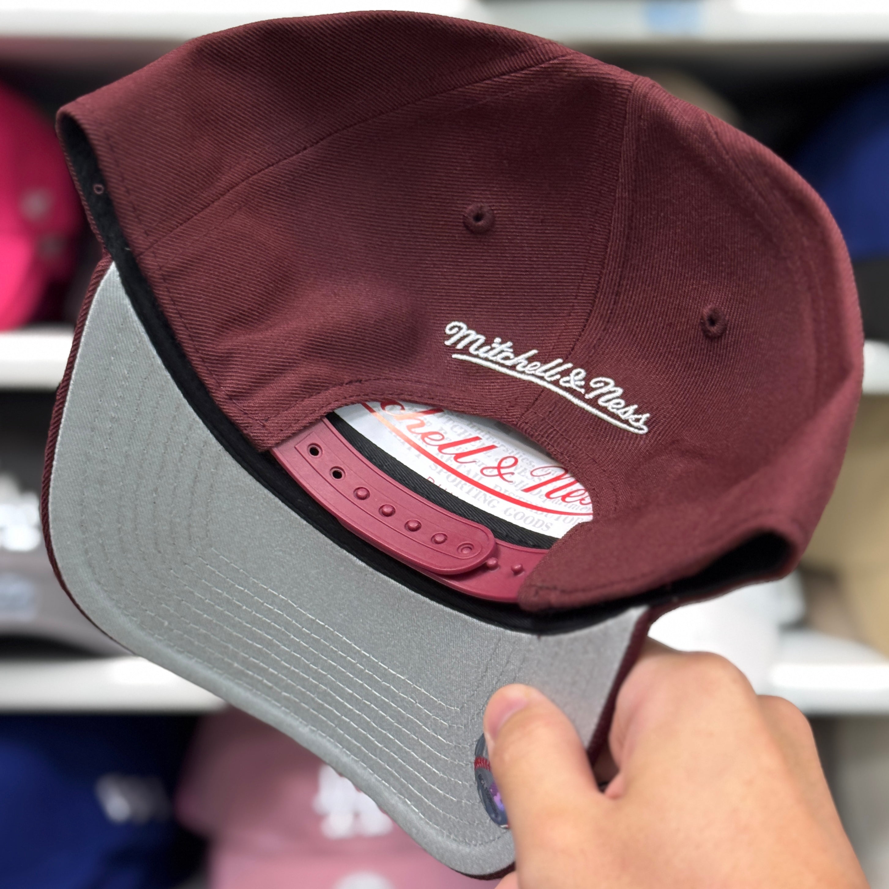 Los Angeles Dodgers A-Frame Maroon/White Mitchell & Ness Snapback - Product Image