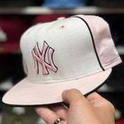 New Era New York Yankees White/Pink 59FIFTY Fitted Hat - Product Image