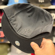 New Era New York Yankees 'Big Logo' Black 59FIFTY Fitted Hat - Product Image