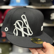 New Era New York Yankees 'Batterman' Black 59FIFTY Fitted Hat - Product Image