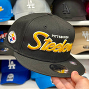 New Era Pittsburgh Steelers 'Script Logo' Black/Yellow 9FIFTY Snapback - Product Image