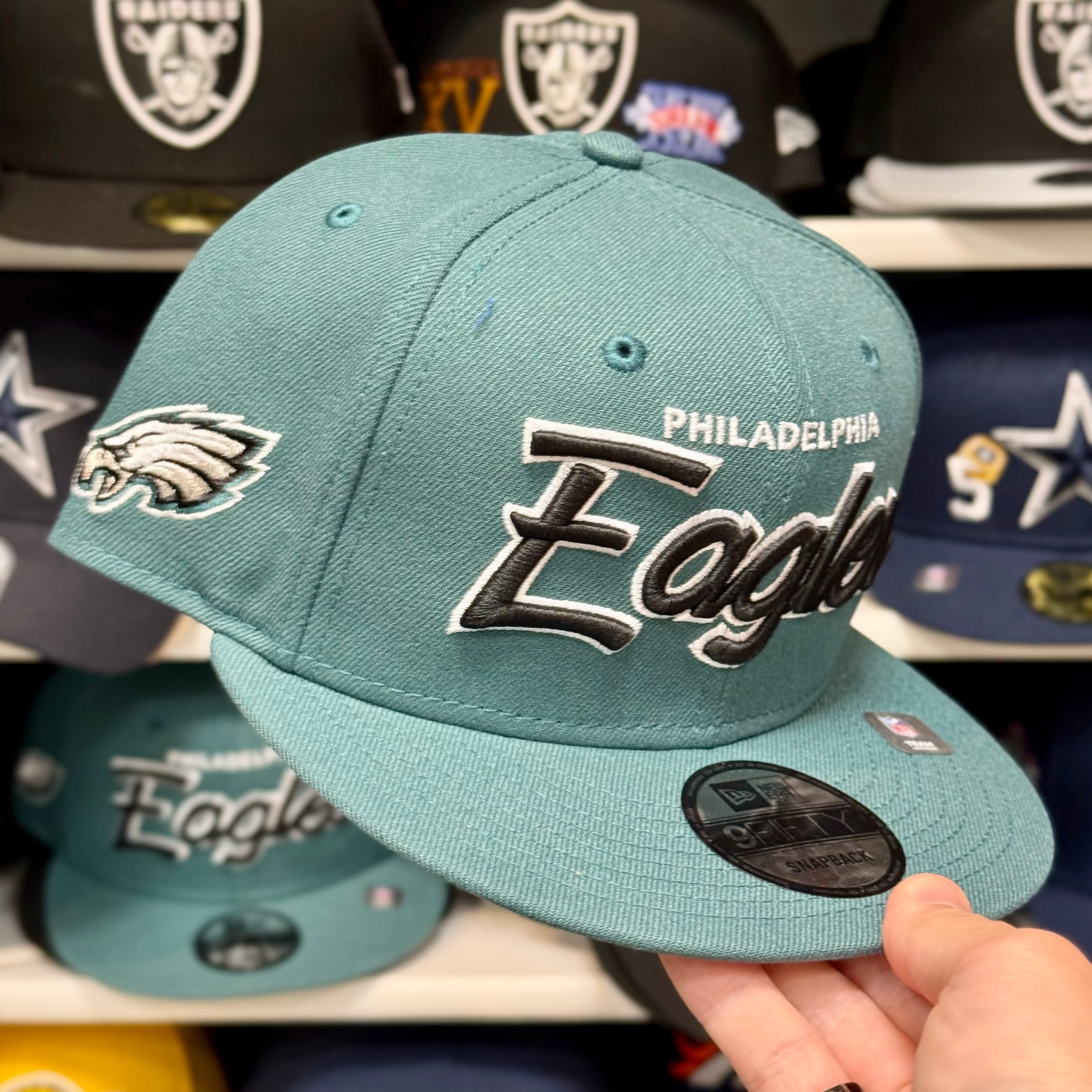 New Era Philadelphia Eagles 'Script Logo' Green 9FIFTY Snapback - Product Image