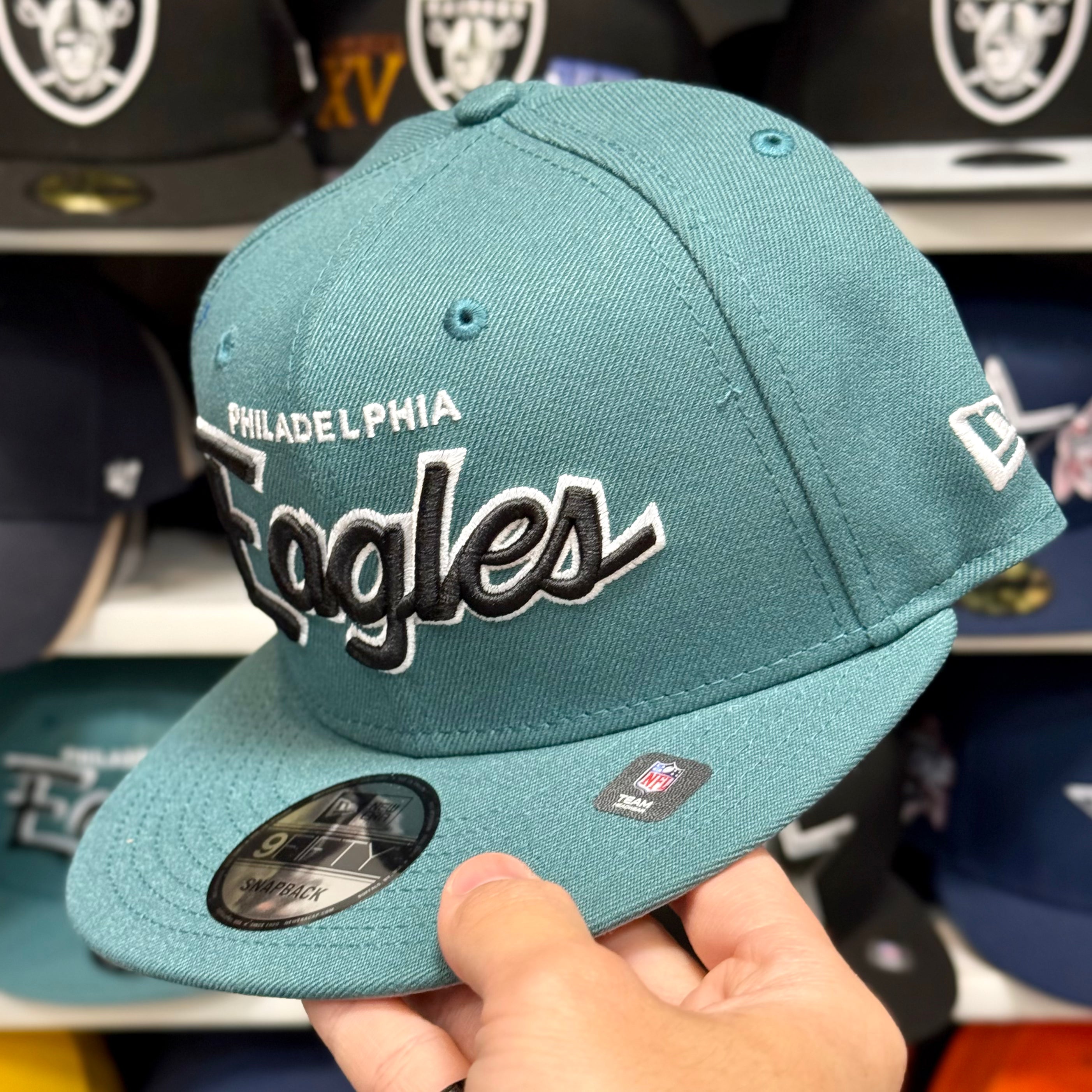 New Era Philadelphia Eagles 'Script Logo' Green 9FIFTY Snapback - Product Image