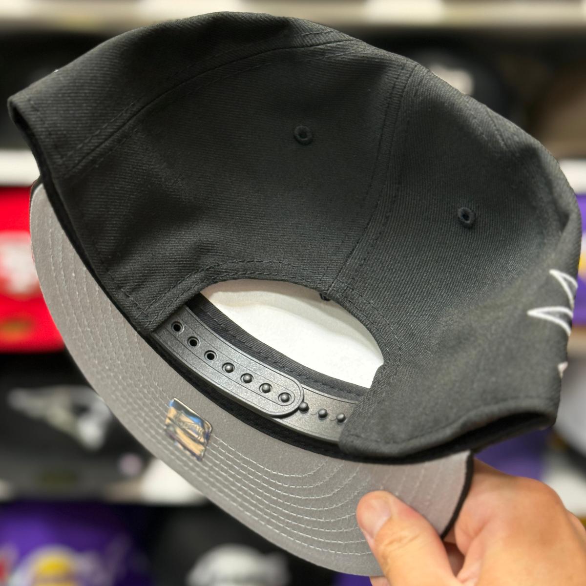 New Era San Jose Sharks 'Script Logo' 9FIFTY Snapback - Product Image