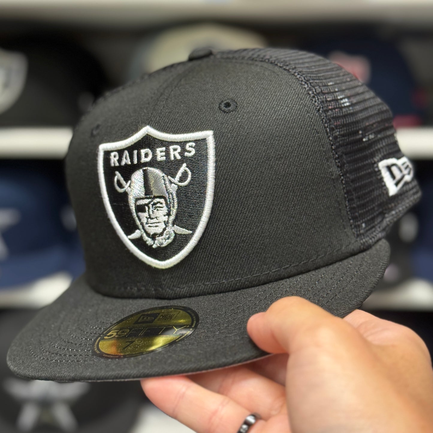New Era Las Vegas Raiders Black 59FIFTY Trucker Fitted Hat