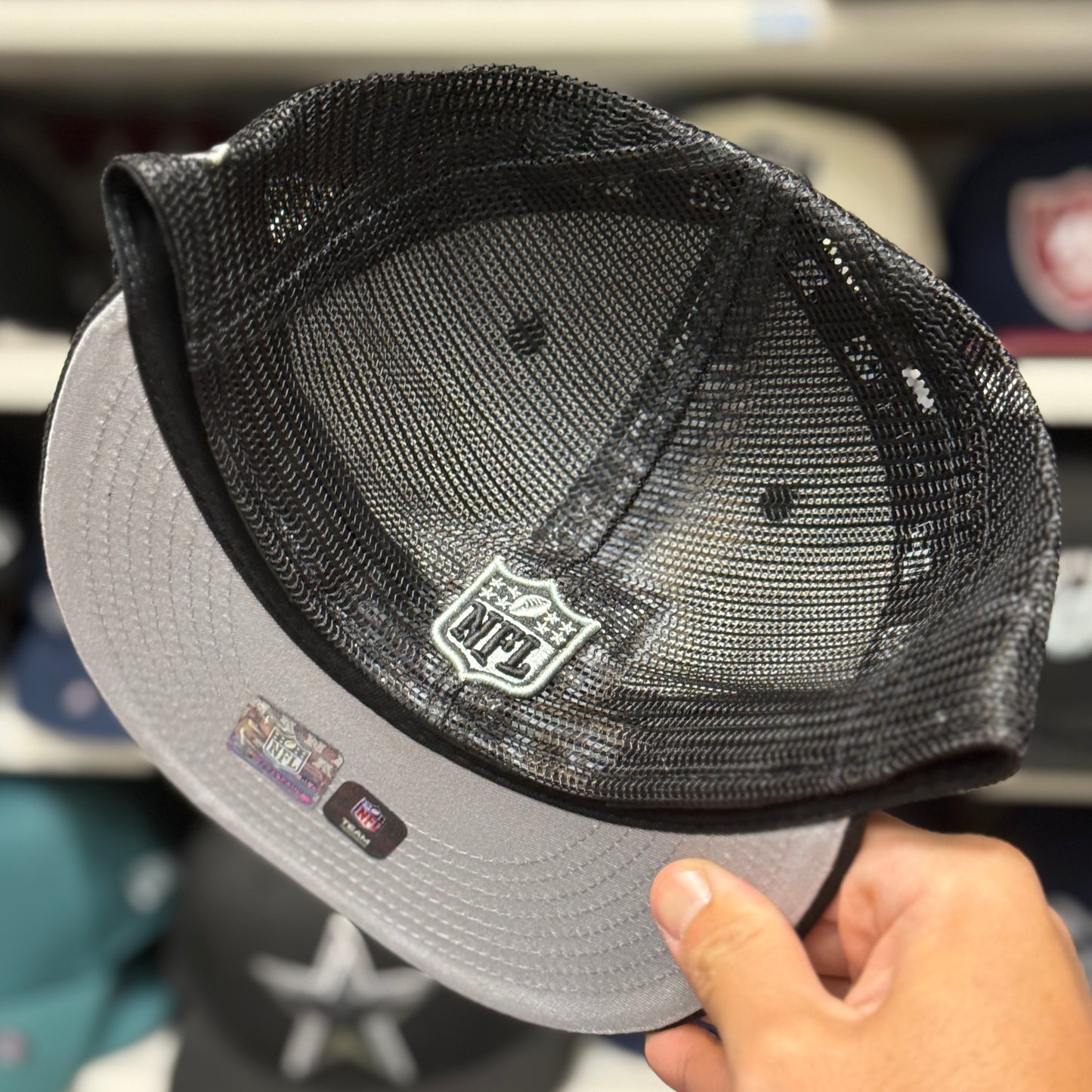 New Era Las Vegas Raiders Black 59FIFTY Trucker Fitted Hat