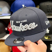 New Era New York Yankees 'Script Logo' Navy/Silver 9FIFTY Snapback - Product Image