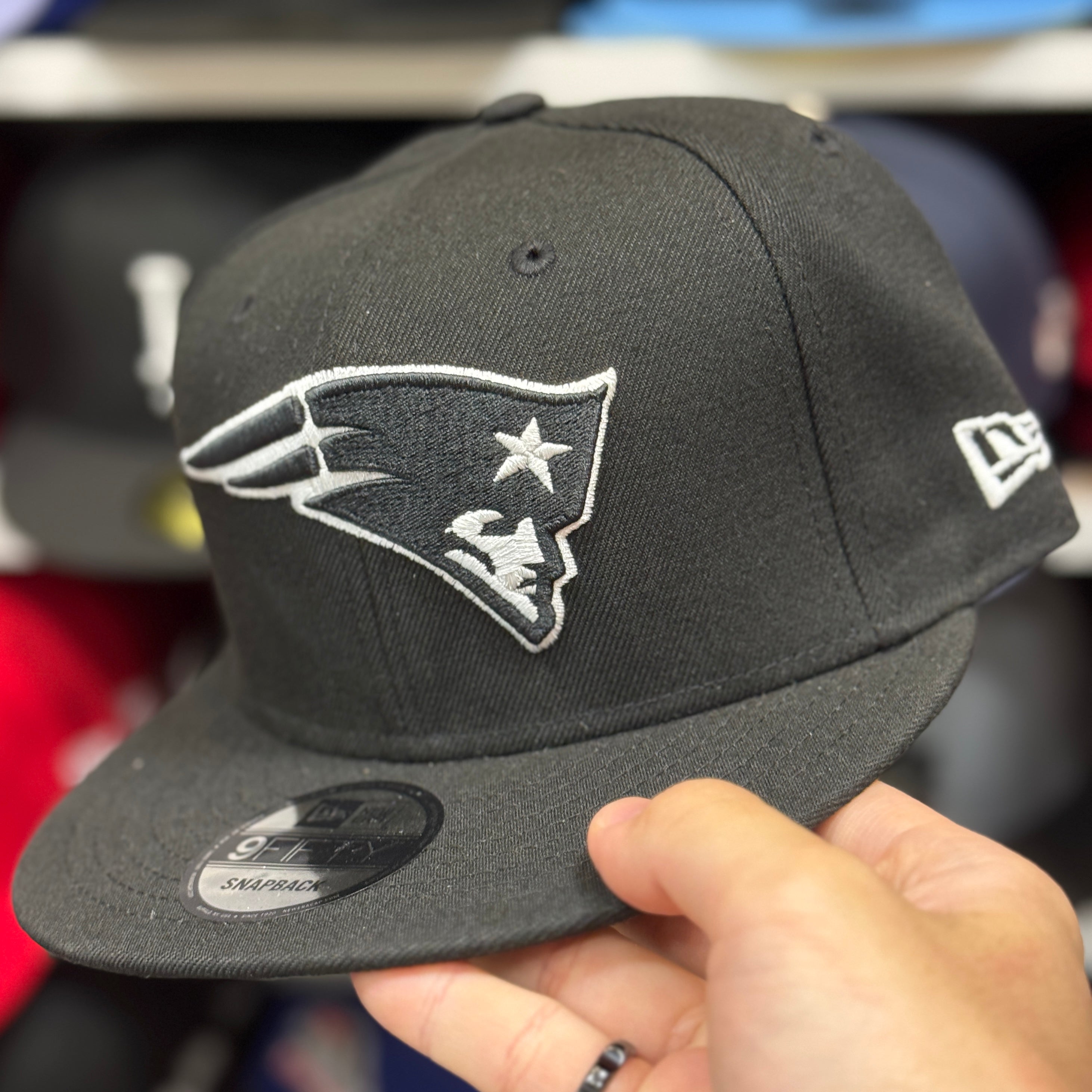 New Era New England Patriots Black/White 9FIFTY Snapback - Product Image