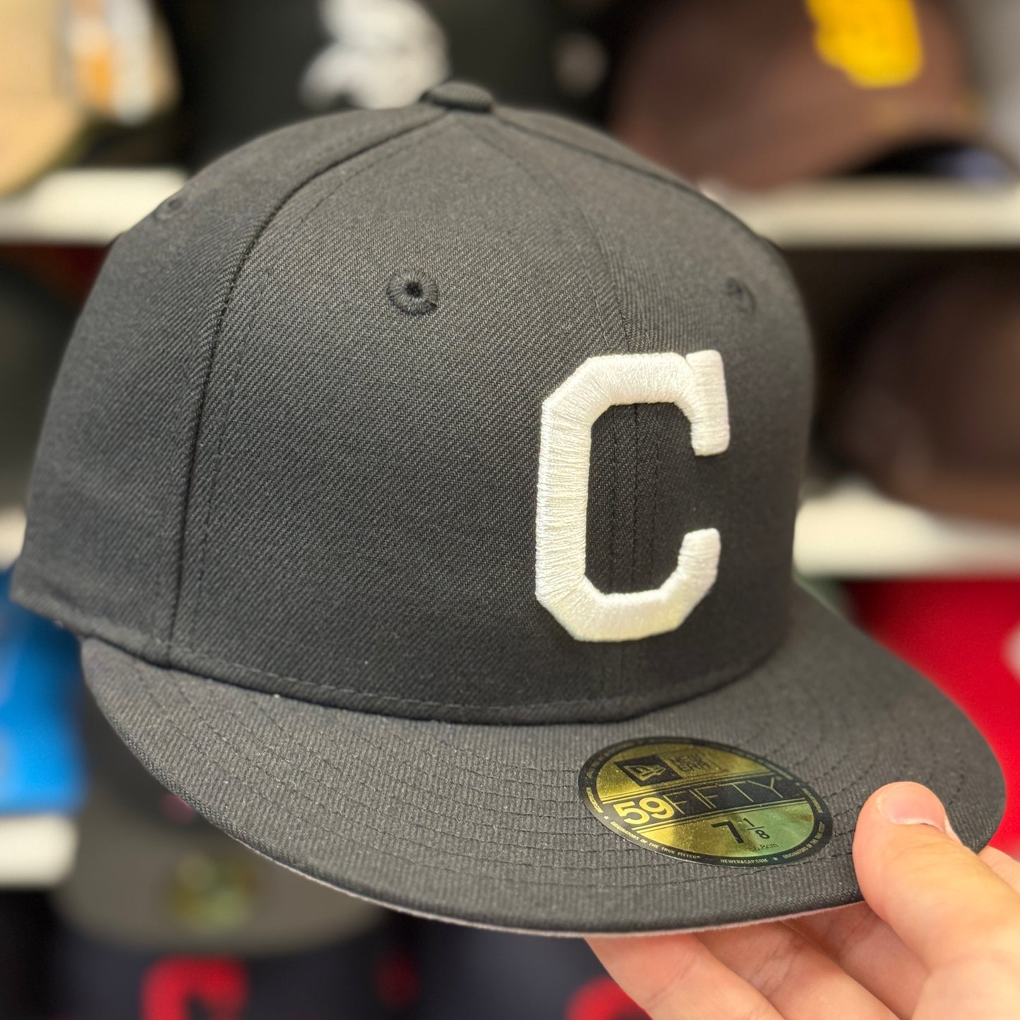 New Era Cleveland Indians 'C Logo' Black/White 59FIFTY Fitted Hat