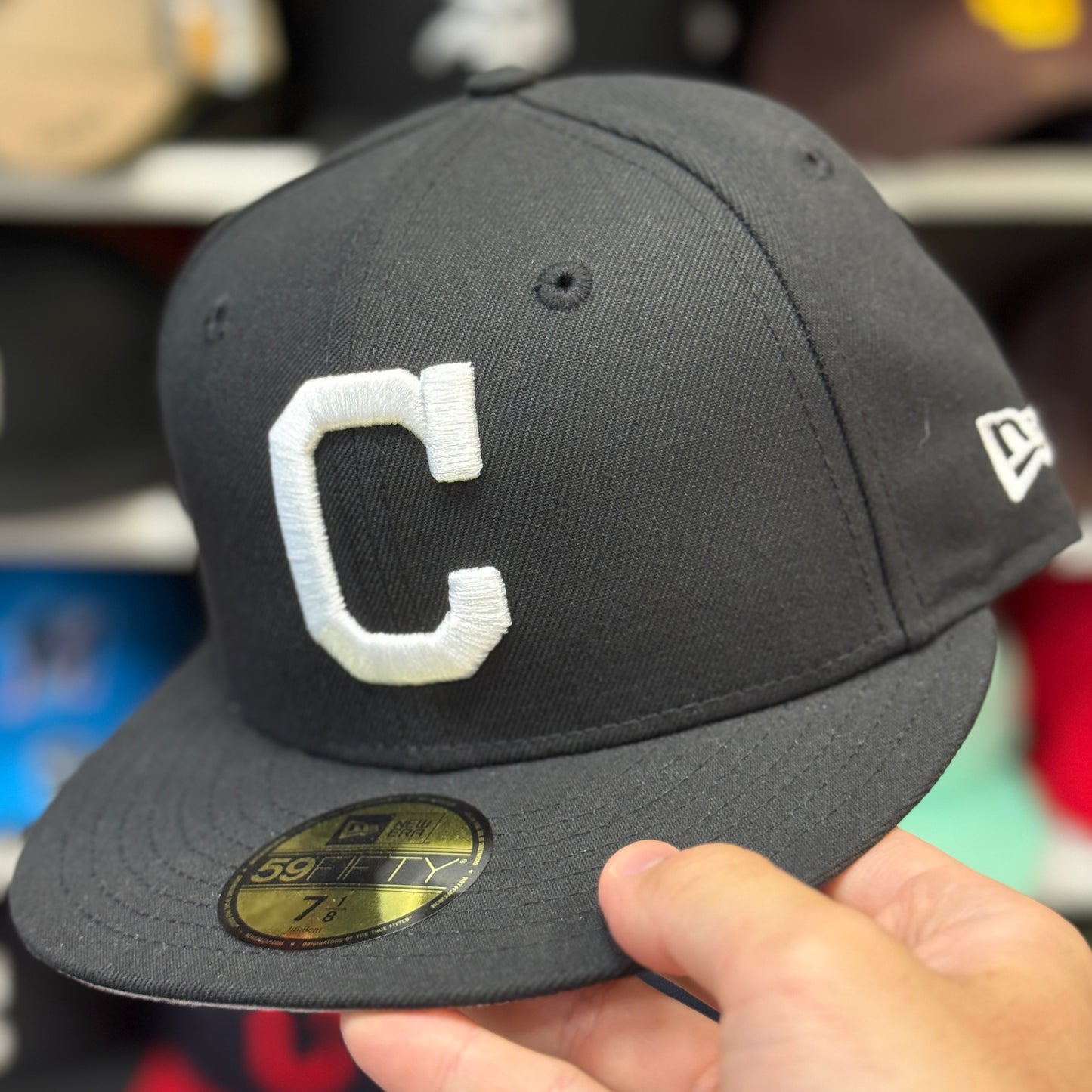 New Era Cleveland Indians 'C Logo' Black/White 59FIFTY Fitted Hat