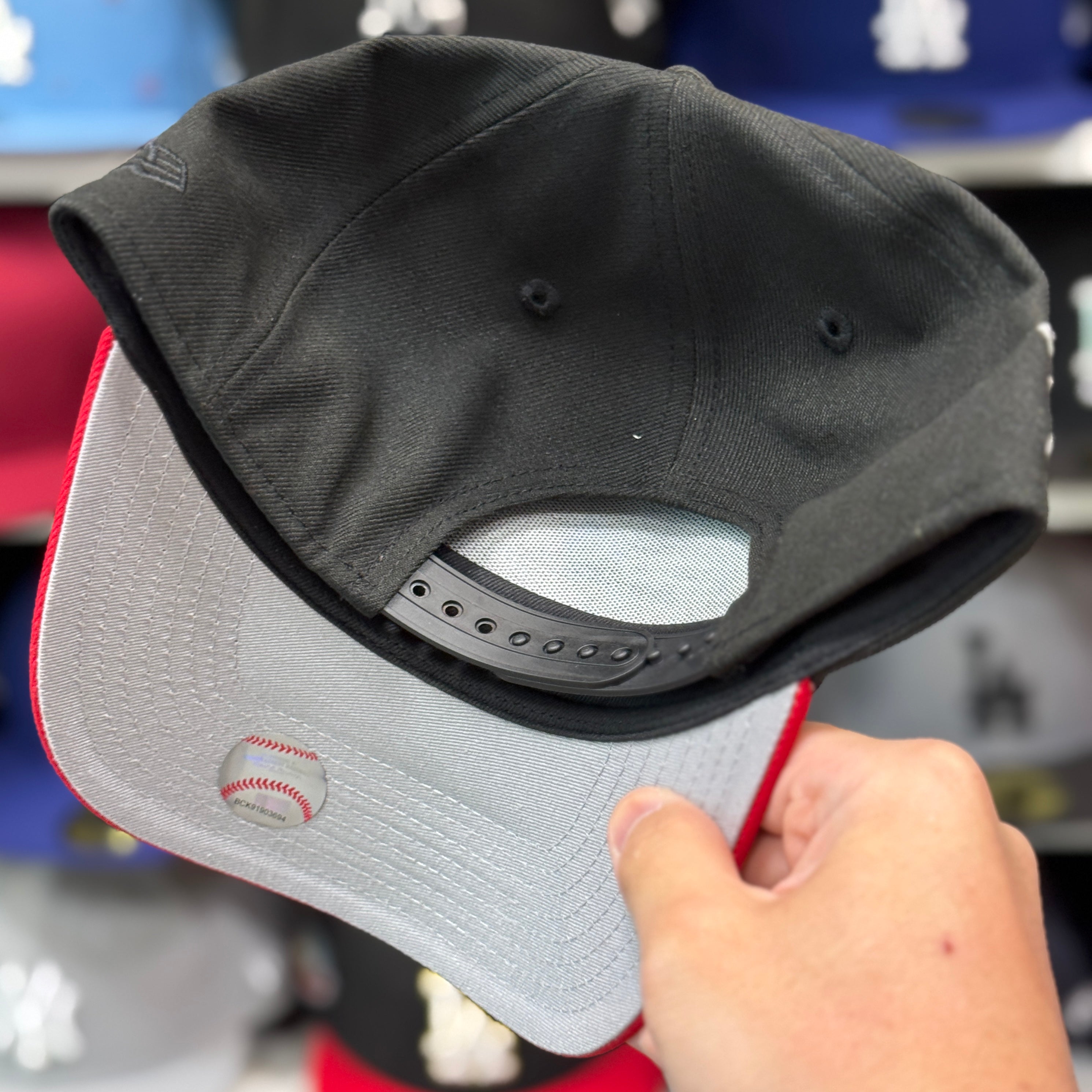 New Era Atlanta Braves '1999 World Series' A-Frame Red/Black 9FORTY Snapback - Product Image