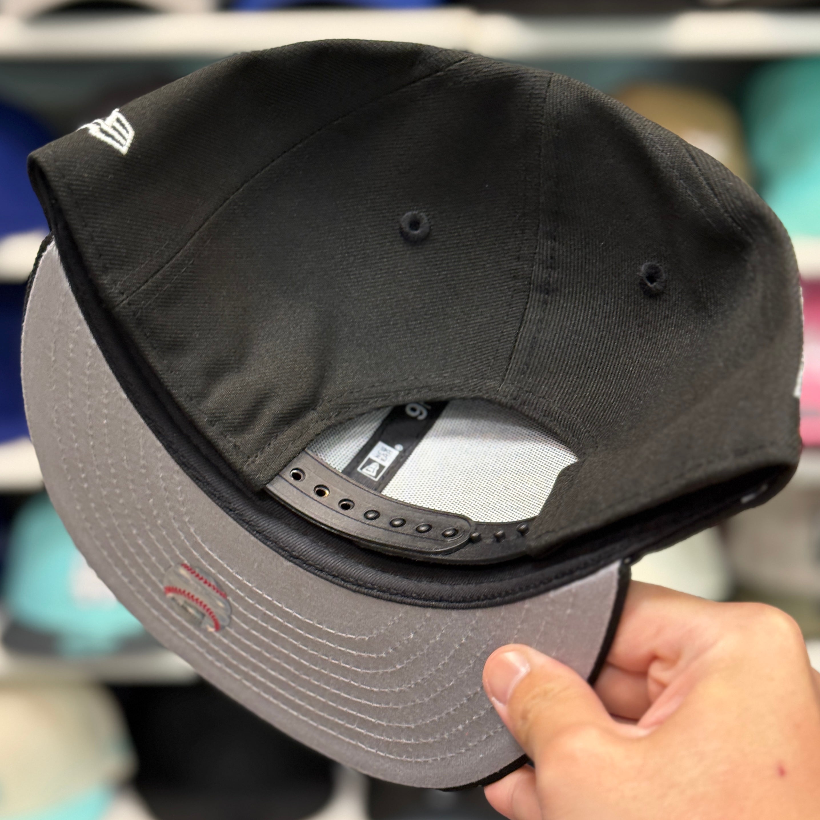 New Era Los Angeles Dodgers Upside Down '2020 World Series' Black 9FIFTY Snapback - Product Image