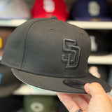 New Era San Diego Padres All Black 9FIFTY Snapback