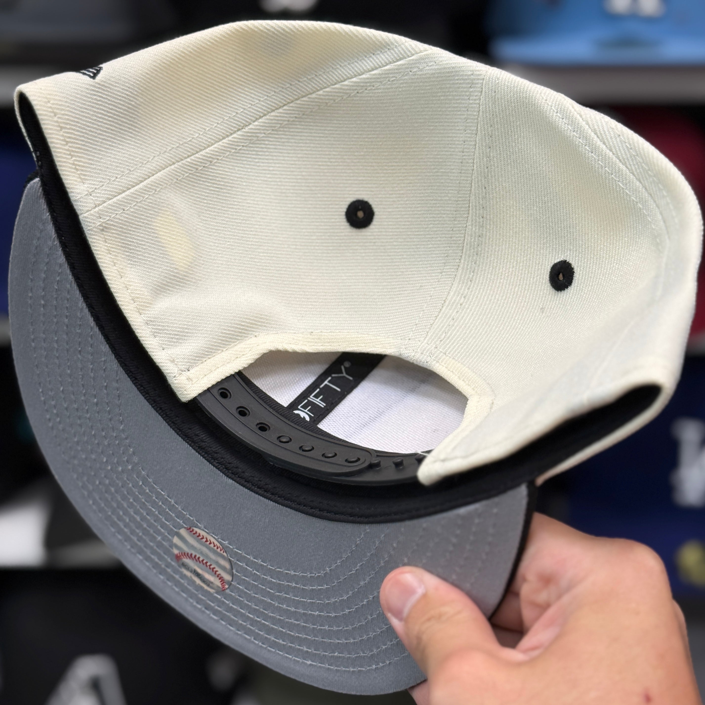 New Era Arizona Diamondbacks Upside Down '25th Anniversary' Creme/Black 9FIFTY Snapback - Product Image