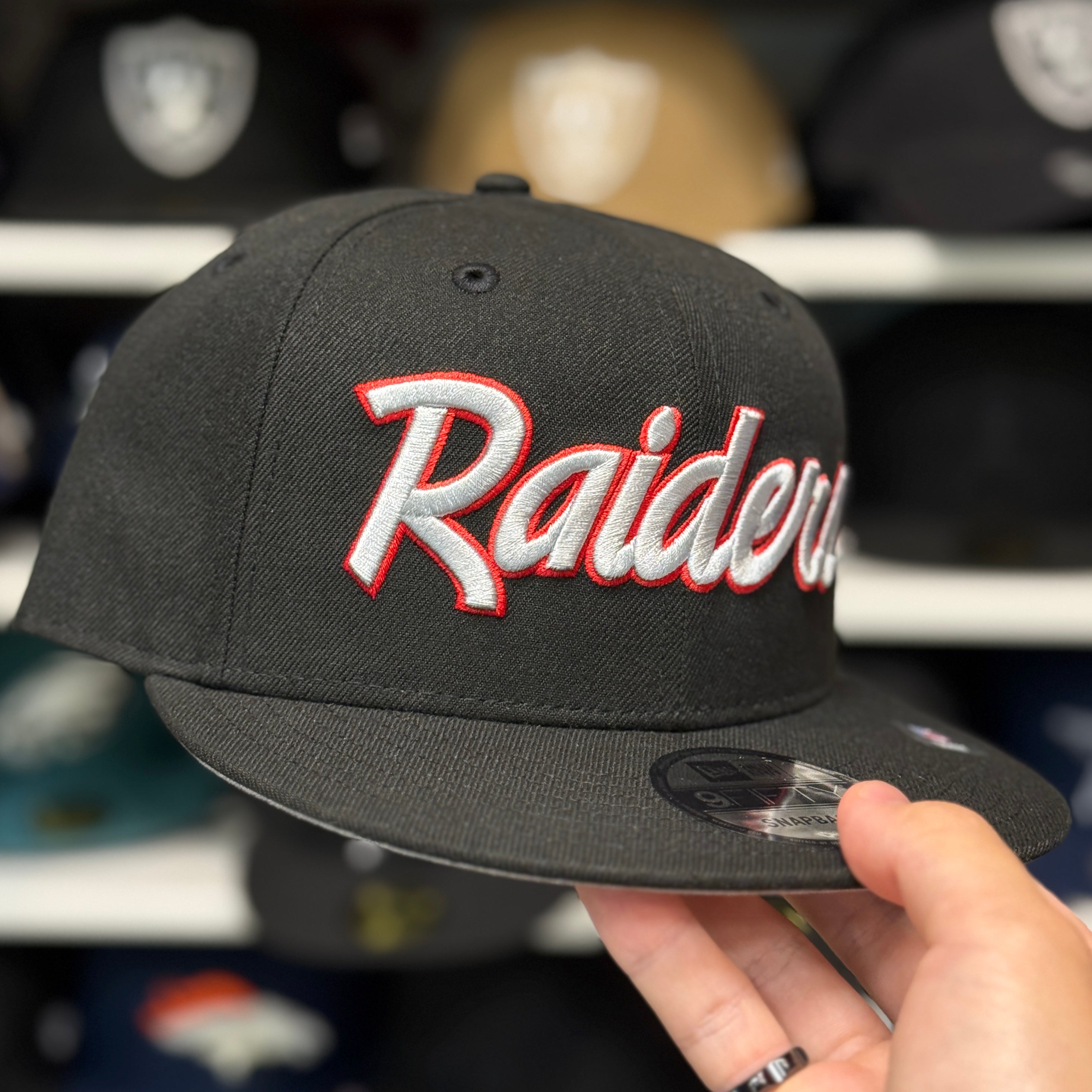 New Era Las Vegas Raiders 'Script Logo' Black 9FIFTY Snapback - Product Image