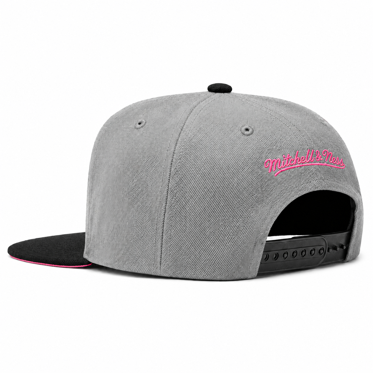 Vancouver Grizzlies Gray/Black Mitchell & Ness Snapback - Product Image