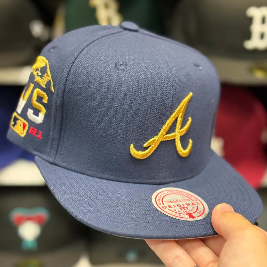 Atlanta Braves 'World Series Identity' Navy/Gold Mitchell & Ness Snapback - Product Image