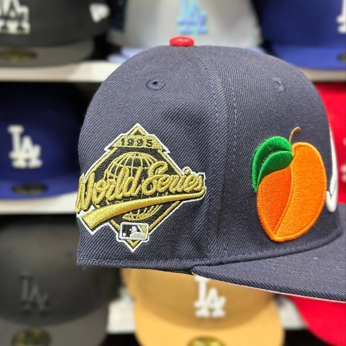 Atlanta Braves 'World Series' Pro Standard Patch Snapback Navy - Product Image