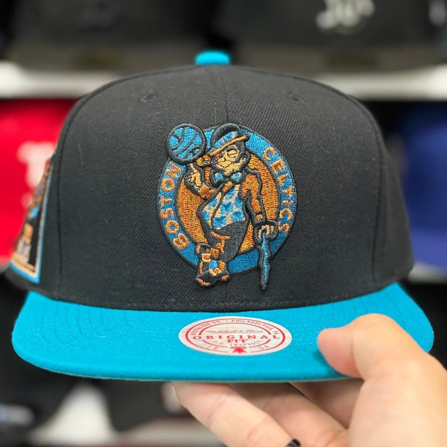 Boston Celtics '50th Anniversary' Black/Turquoise Mitchell & Ness Snapback - Product Image