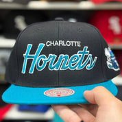 Charlotte Hornets Black/Turquoise Mitchell & Ness Snapback - Product Image