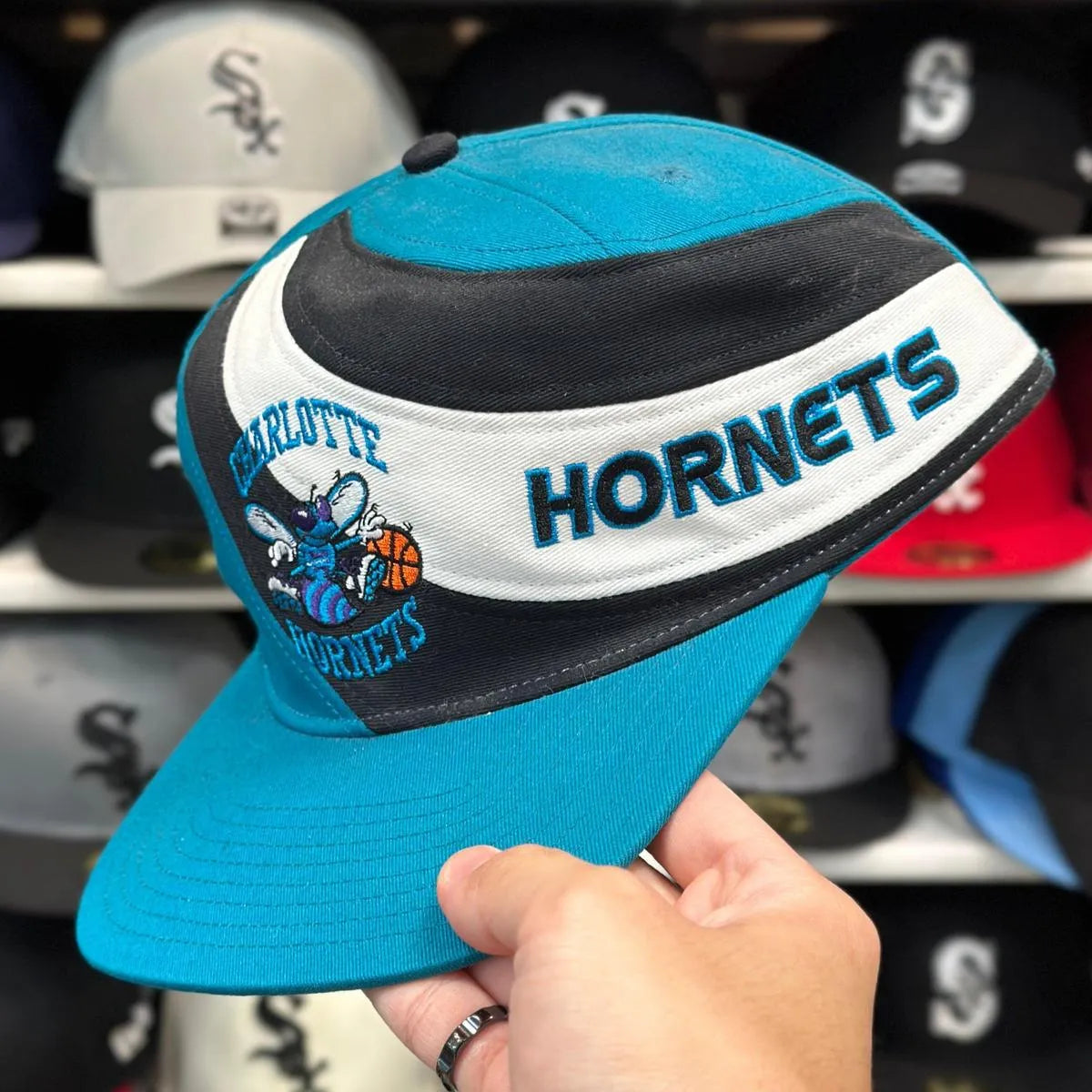Charlotte Hornets 'Extended Side' Mitchell & Ness Snapback - Product Image