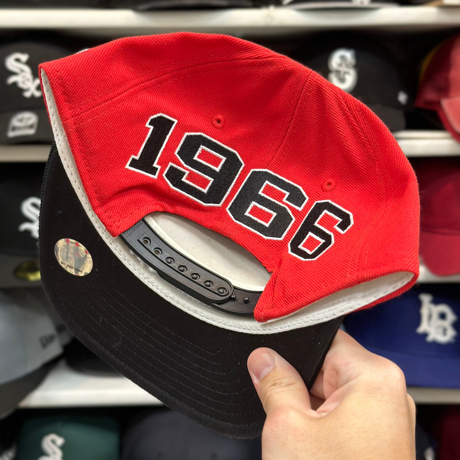 Chicago Bulls '1966' Vintage Adidas Snapback | Red/Black - Product Image