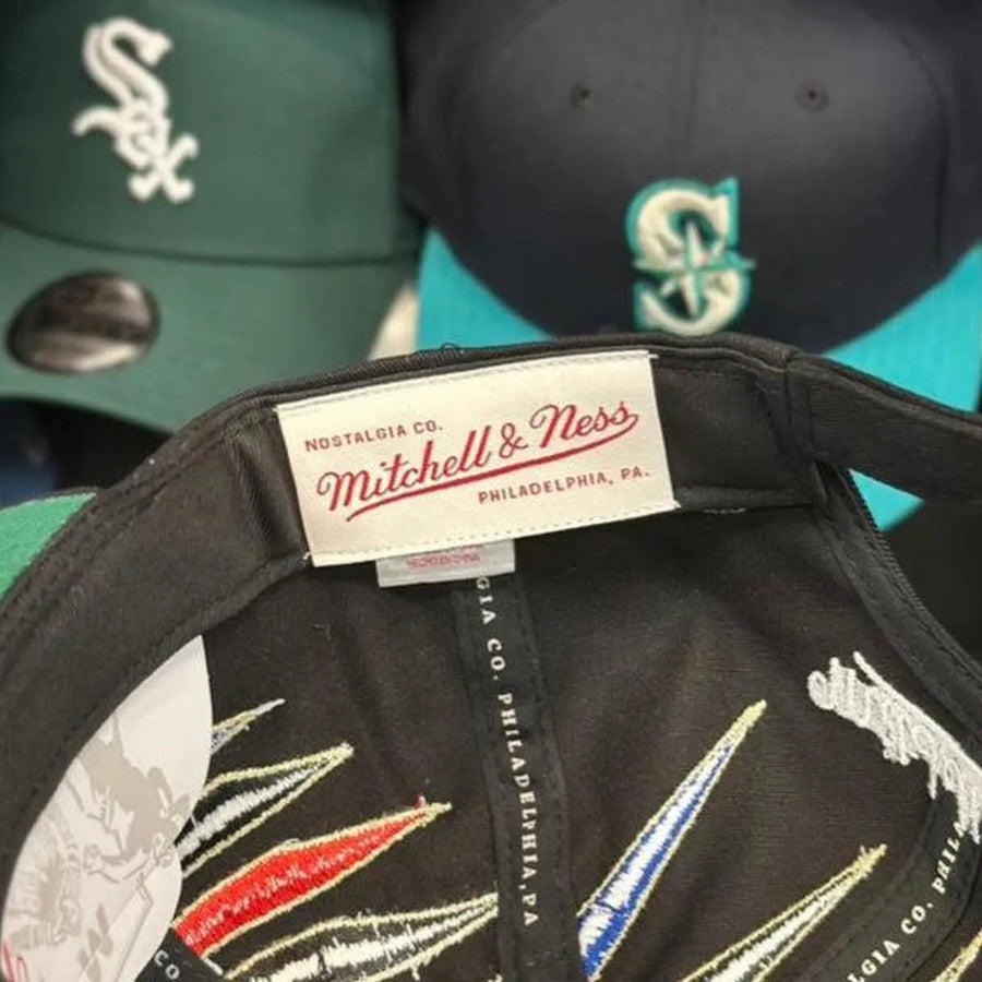 Chicago Bulls ' Champion Identity' Multicolor Mitchell & Ness Snapback - Product Image
