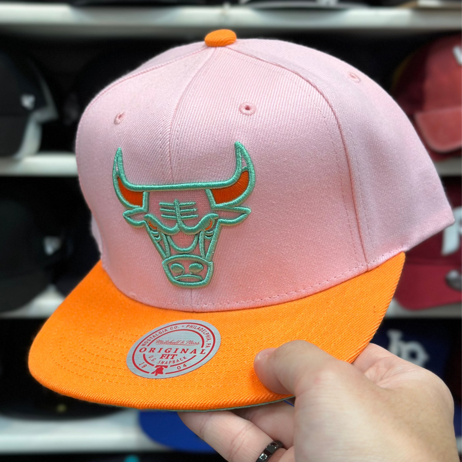 Chicago Bulls Multicolor Mitchell & Ness Snapback - Product Image