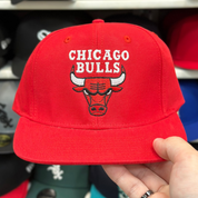 Chicago Bulls Vintage Adidas Snapback | Red - Product Image