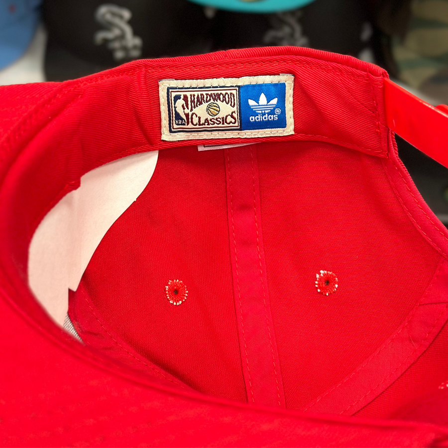 Chicago Bulls Vintage Adidas Snapback | Red - Product Image