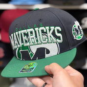 Dallas Mavericks Black/Green '47 Brand Snapback - Product Image