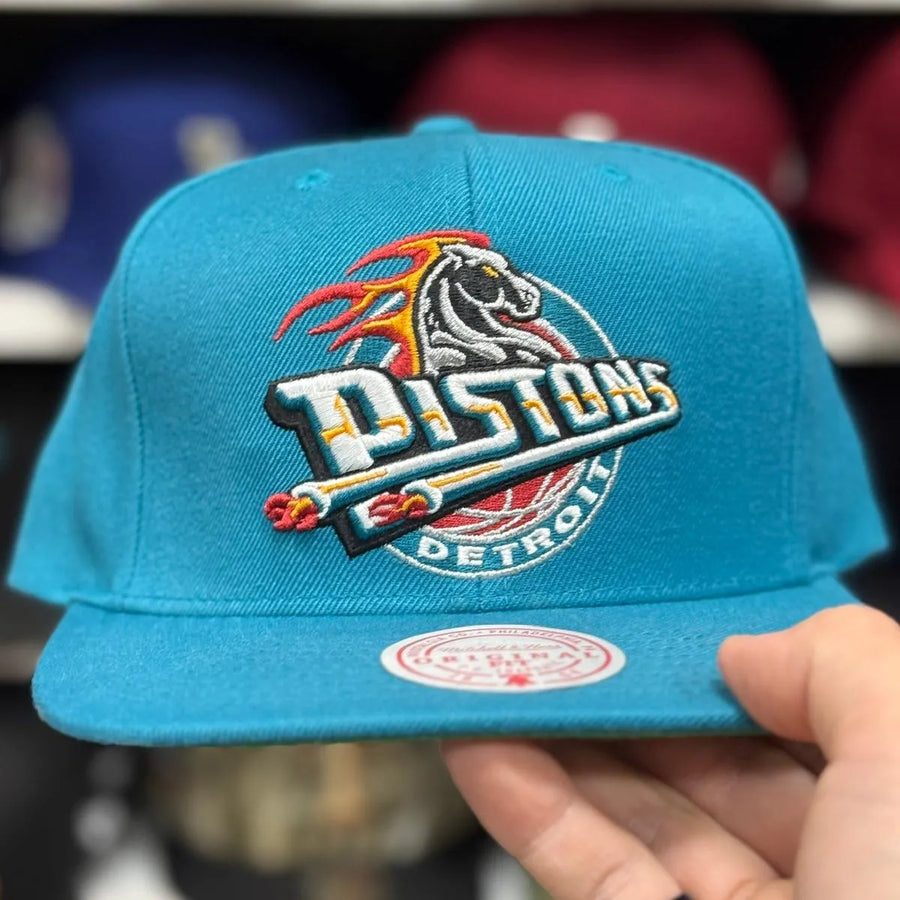 Detroit Pistons Turquoise Mitchell & Ness Snapback - Product Image