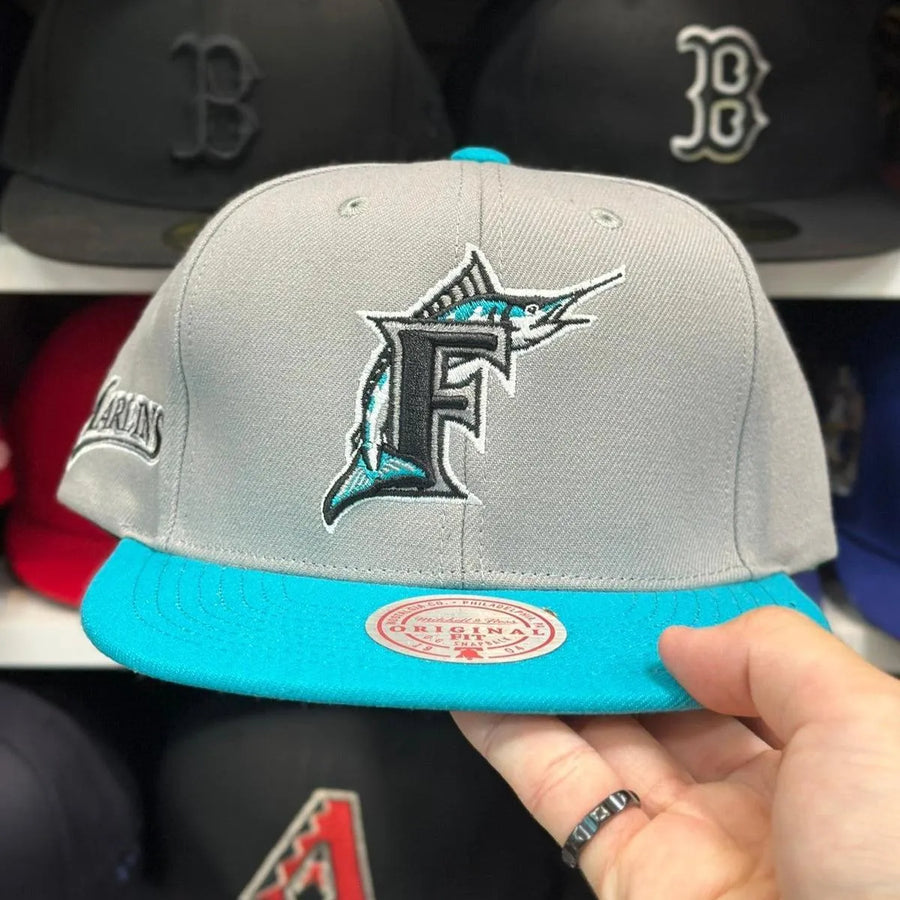 Florida Marlins Silver/Teal Mitchell & Ness Snapback - Product Image