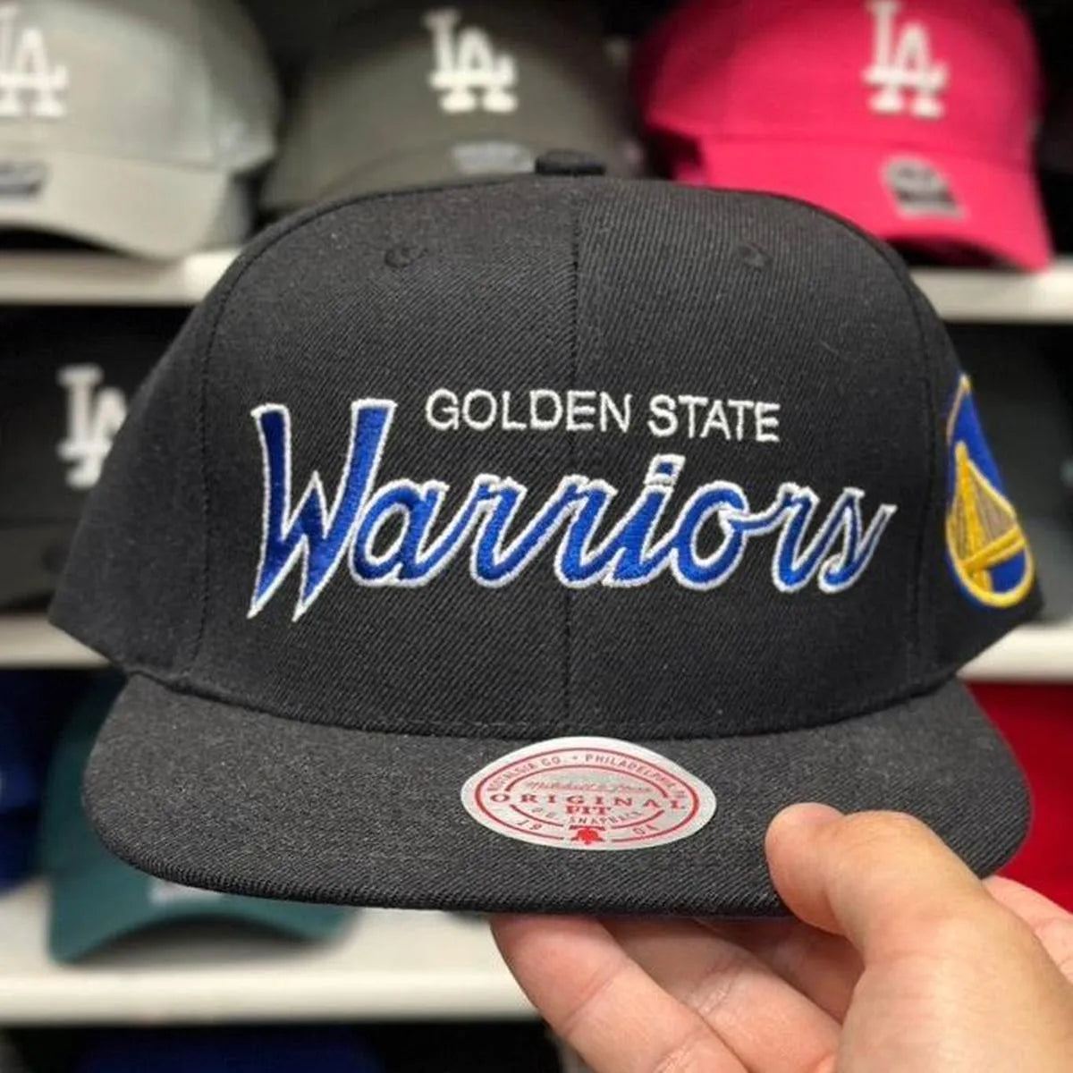 Golden State Warriors 'Script Logo' Black Mitchell & Ness Snapback - Product Image