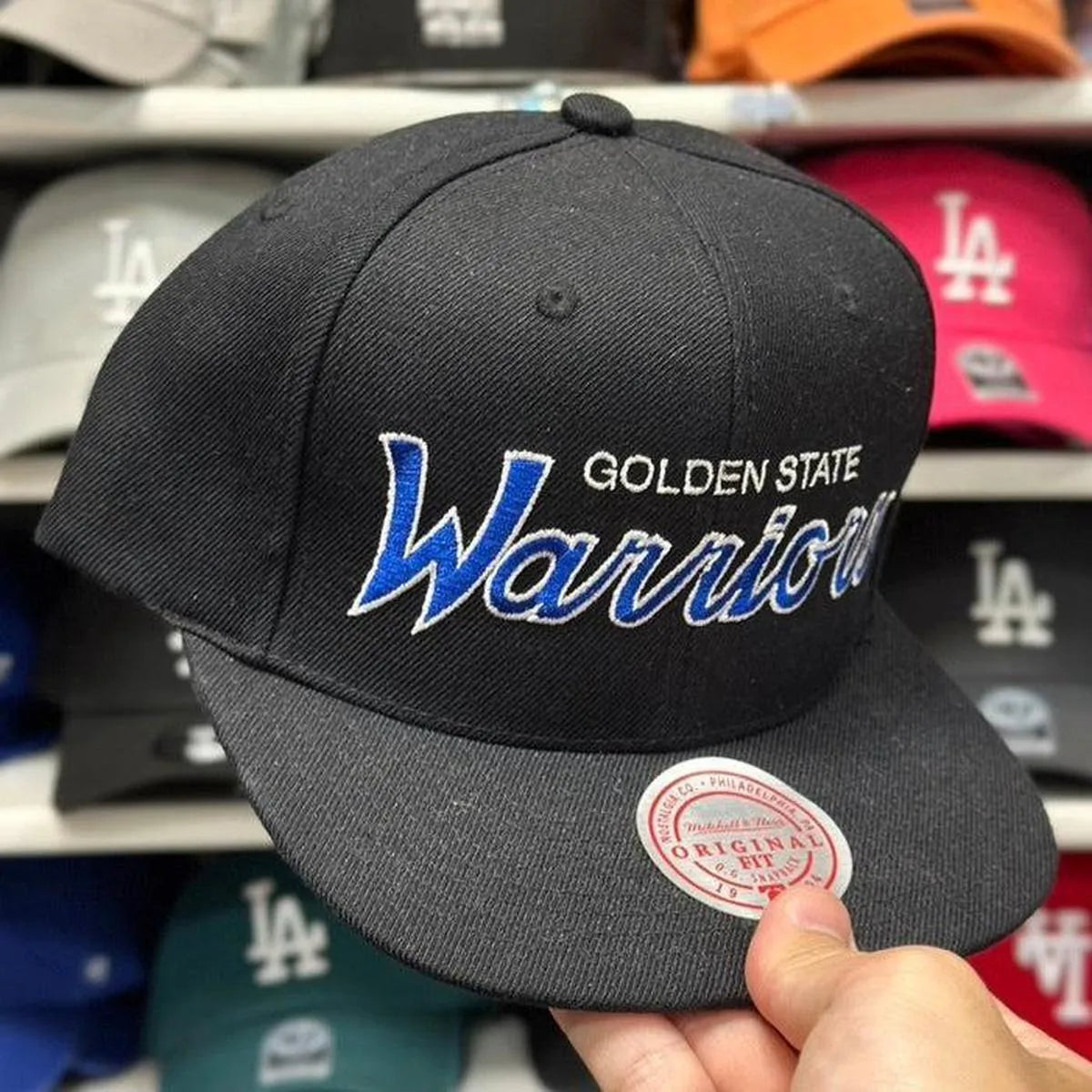Golden State Warriors 'Script Logo' Black Mitchell & Ness Snapback - Product Image