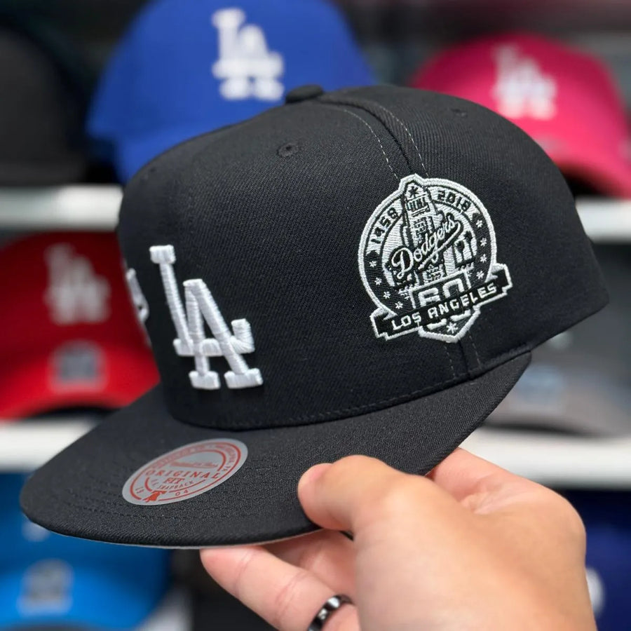 Los Angeles Dodgers 'Logo Wrap 60th Anniversary' Black/White Mitchell & Ness Snapback - Product Image