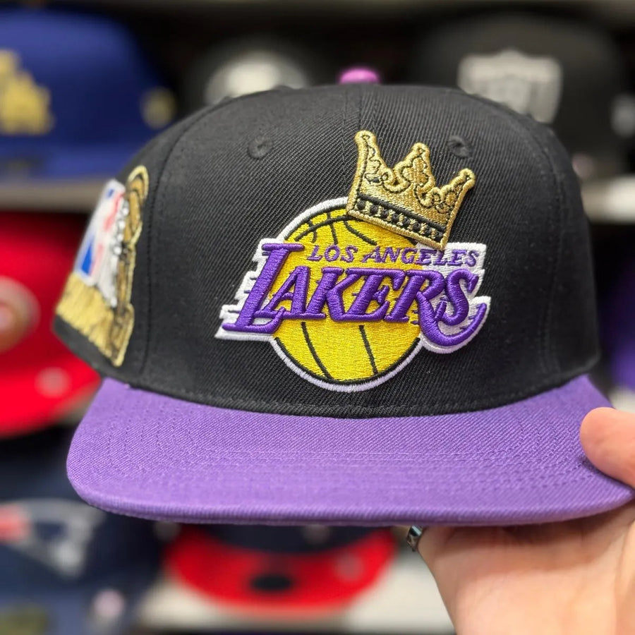 Los Angeles Lakers '2020 NBA Finals Championship' Black/Purple Snapback - Product Image