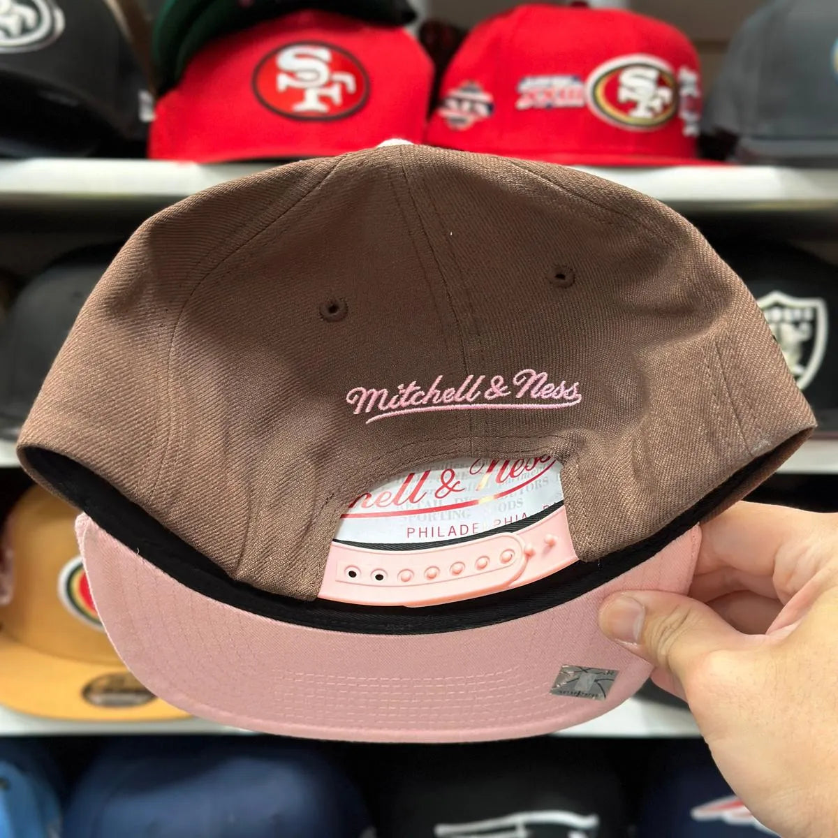 Los Angeles Lakers '60th Anniversary' Mocha Brown/Pink Mitchell & Ness Snapback - Product Image