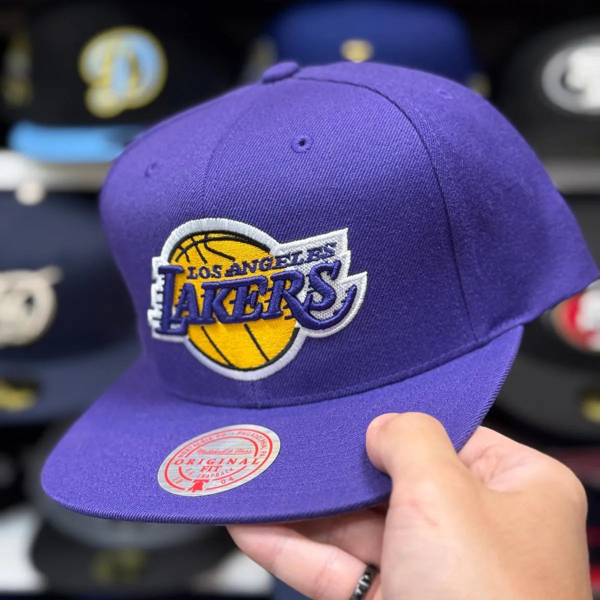 Los Angeles Lakers Purple Mitchell & Ness Snapback - Product Image