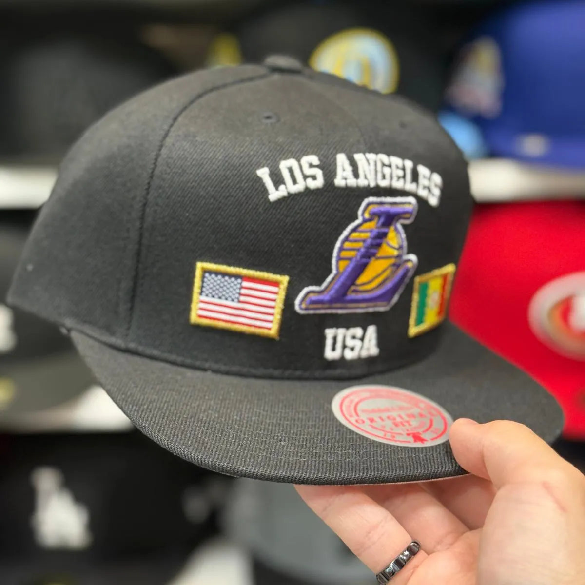 Los Angeles Lakers 'USA Pride' Black Mitchell & Ness Snapback - Product Image