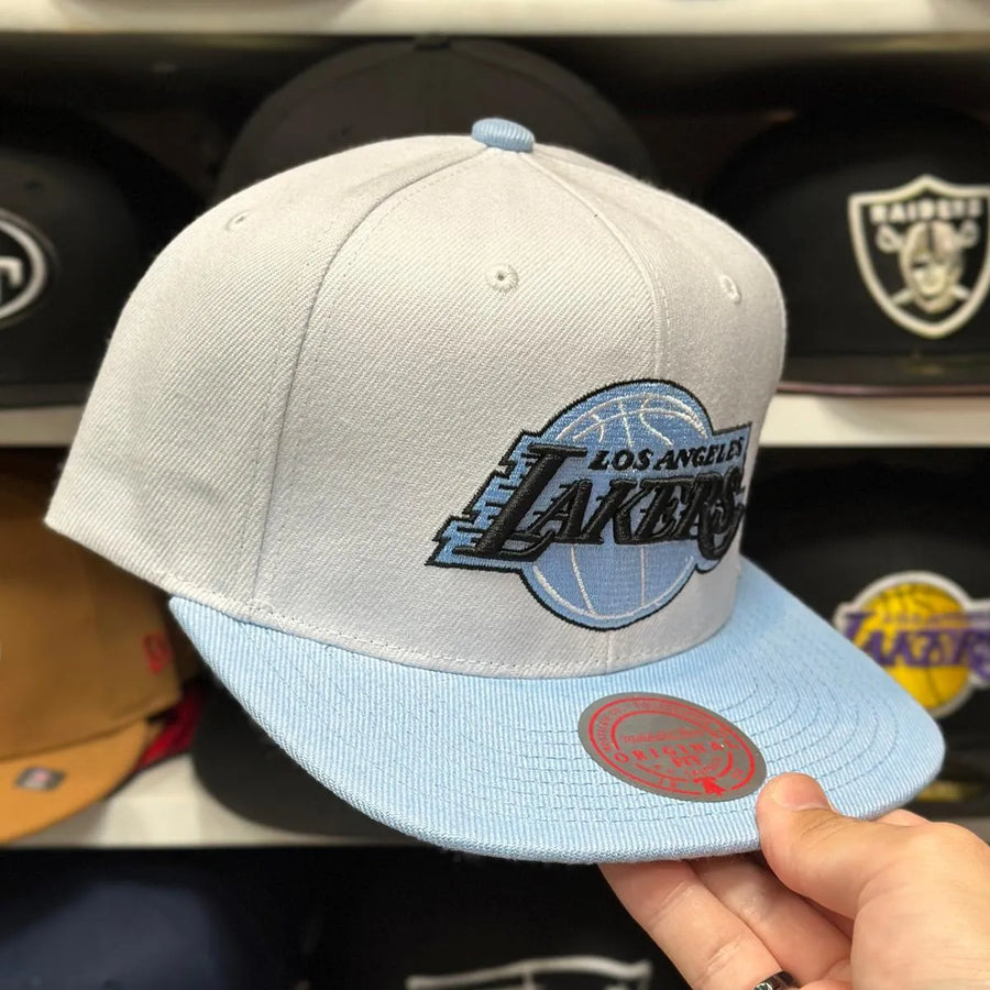 Los Angeles Lakers White/Light Blue Mitchell & Ness Snapback - Product Image