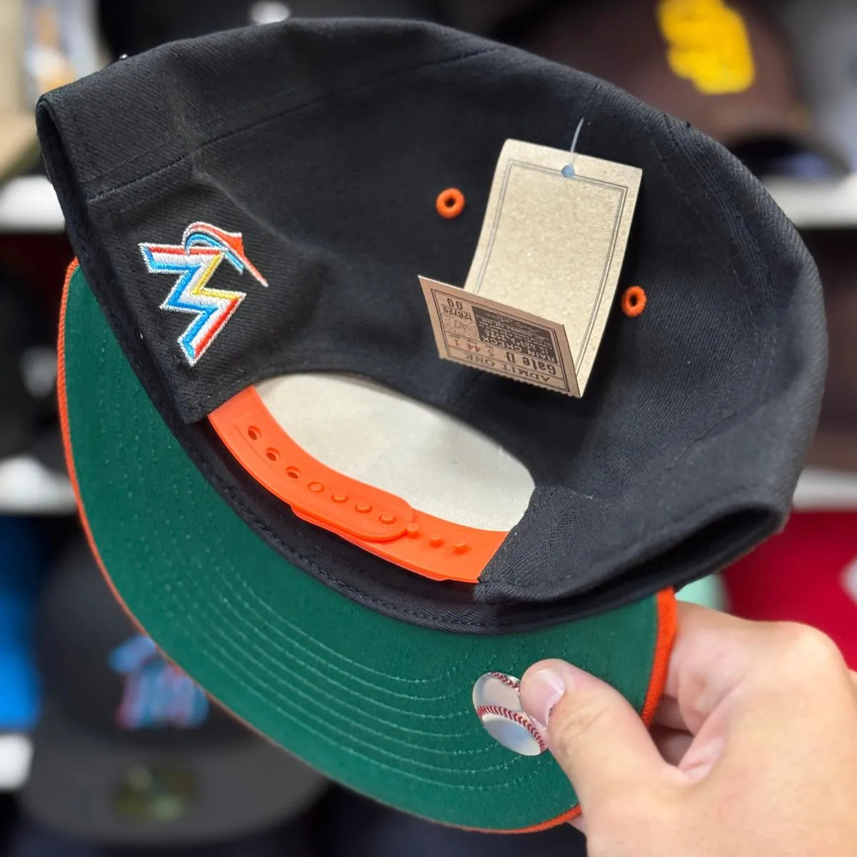 Miami Marlins Black/Orange '47 Brand Snapback - Product Image