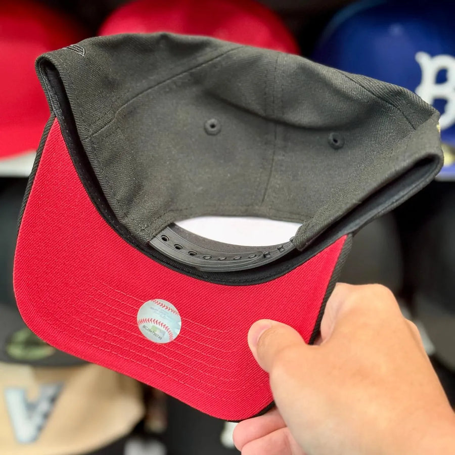 New Era Arizona Diamondbacks Upside Down Logo '2001 World Series' A-Frame Black 9FORTY Snapback | Red Under Brim - Product Image