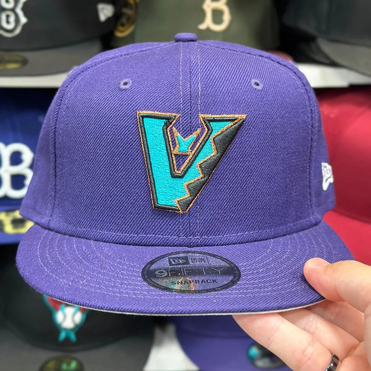 New Era Arizona Diamondbacks 'Upside Down Logo' Purple 9FIFTY Snapback - Product Image