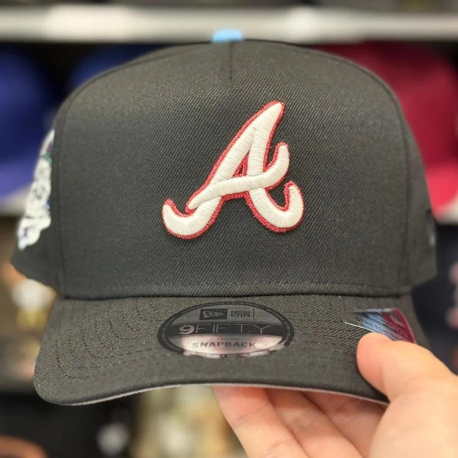 New Era Atlanta Braves '1999 World Series' A-Frame Black 9FIFTY Snapback | Glow in the Dark - Product Image